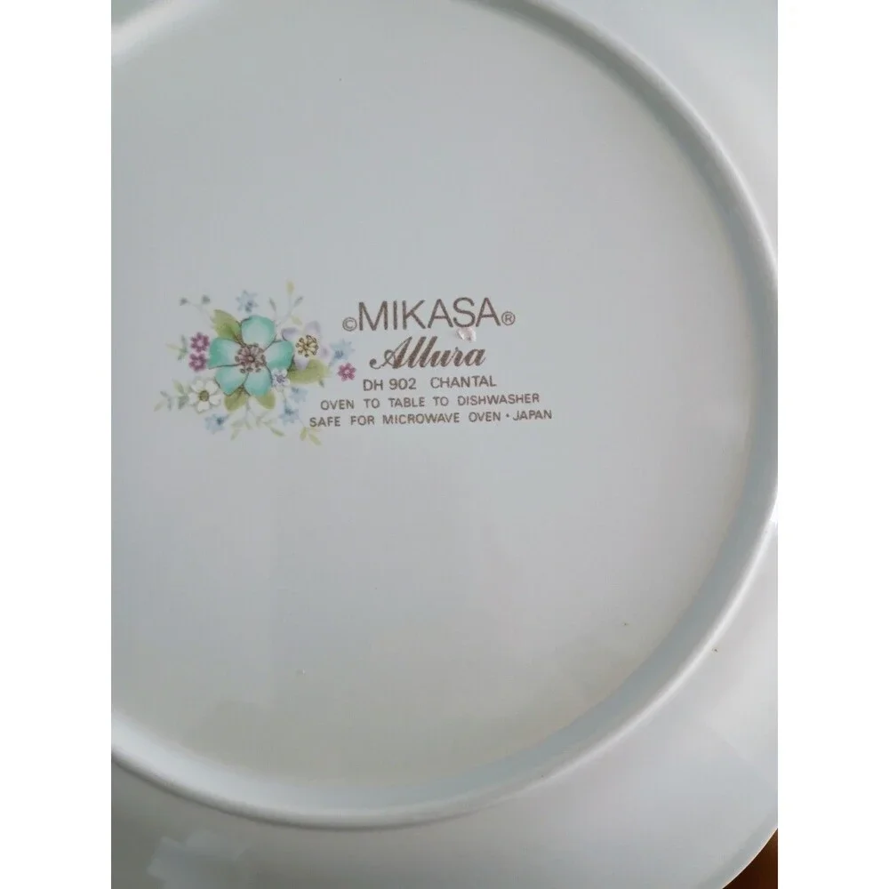 4 Mikasa Allura Chantal DinnerPlates 11 in. DH 902 Vintage 1980s Discontinued